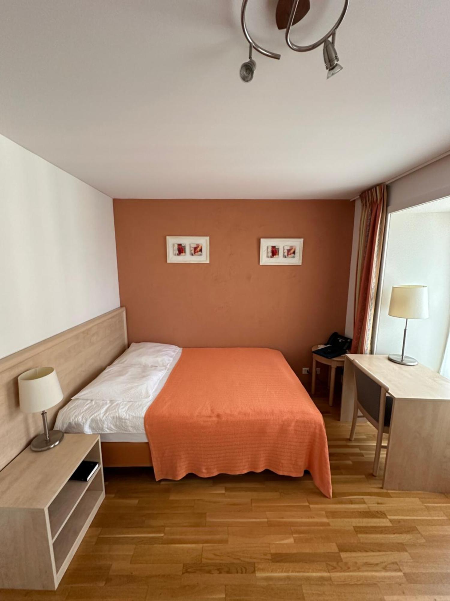Auberge Aux Deux Sapins Montricher ภายนอก รูปภาพ