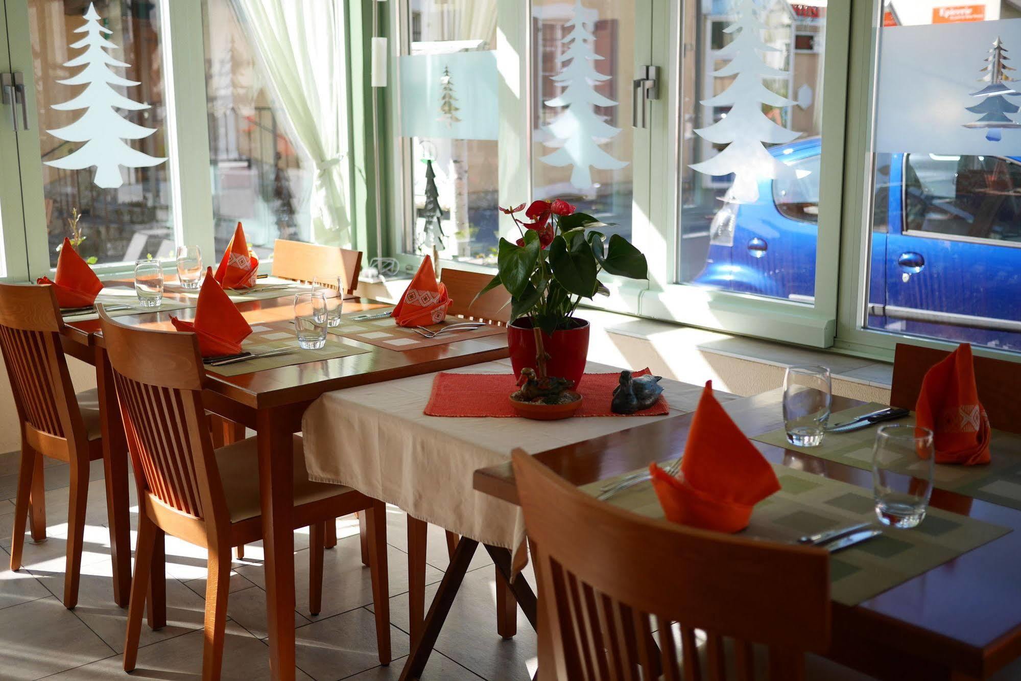 Auberge Aux Deux Sapins Montricher ภายนอก รูปภาพ